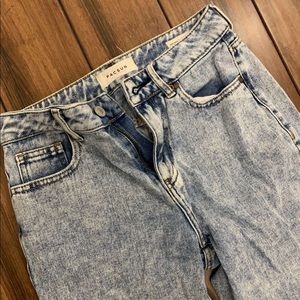 Pacsun Light Wash Mom Jeans